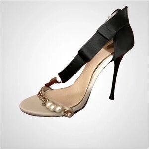 Elisabetta Franchi Black and White Satin with Pearl Sandals Sz 9.5